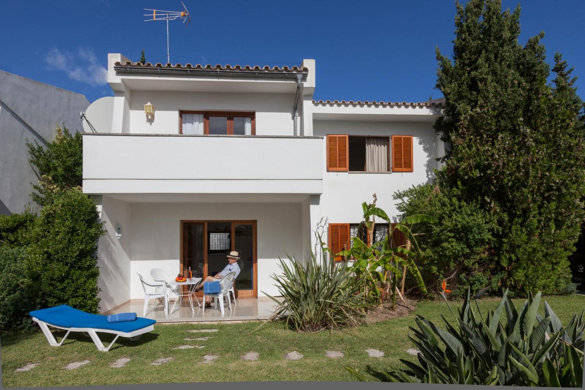 Apartamentos Leo Port de Pollença Eksteriør billede