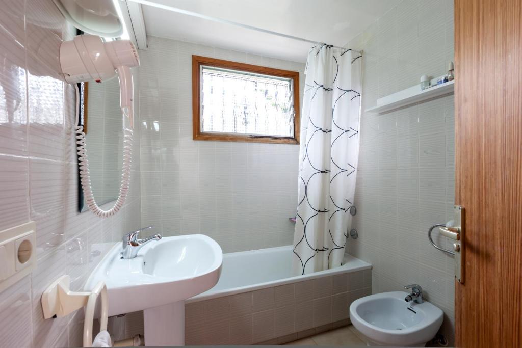 Apartamentos Leo Port de Pollença Værelse billede